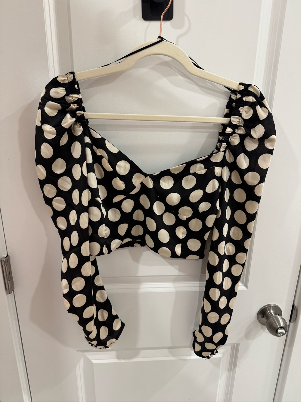 Mango Polka Dot Puff Long Sleeve Crop Top - Black & Off White Size 4